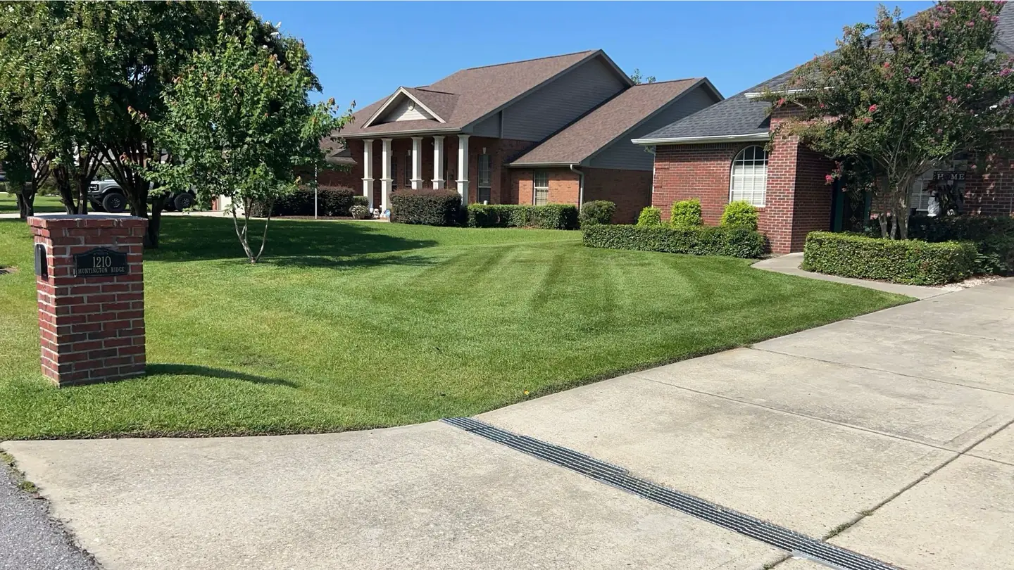 Spiced Up Lawn Service - Professional landscaping in Lynn Haven, FL